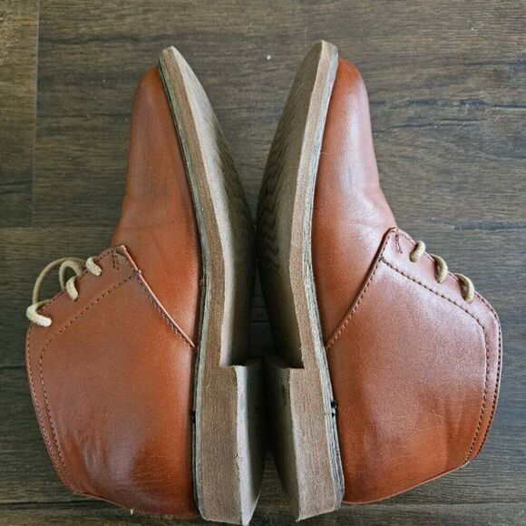 deer stags kids Ballard Dress Comfort Chukka Boot in Luggage M size 1 - Picture 4 of 8